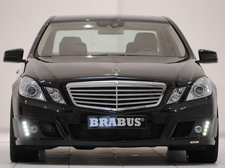  Mercedes-Benz E-Class by Brabus 2009 года  (фото 36 из 45)